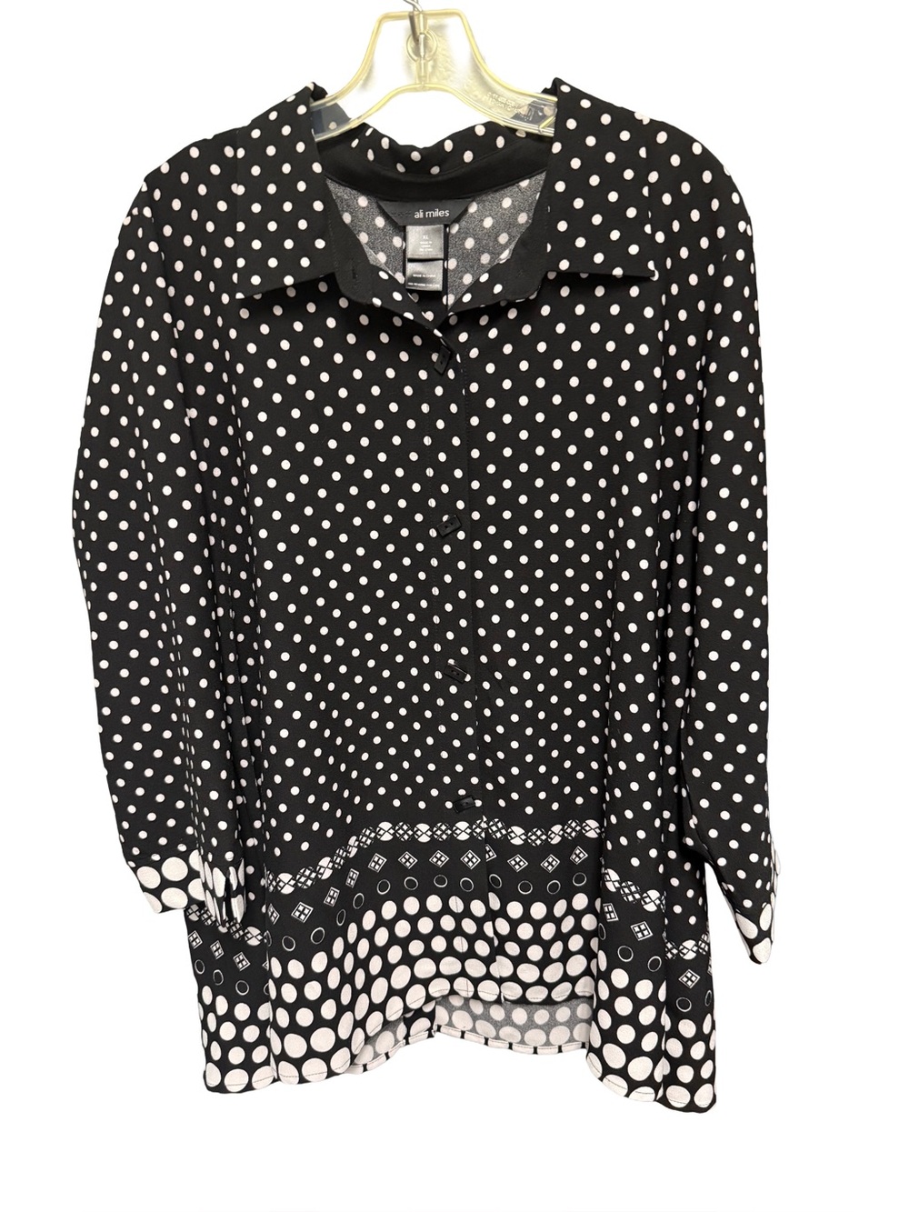Ali Miles Women’s XLBlack and White Polka Dot Button-Down Blouse